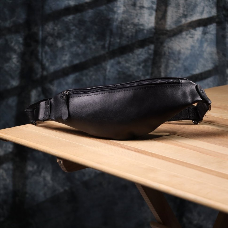 Классическая мужская кожаная сумка-бананка черного цвета Shvigel 95102 modnotak фото №9