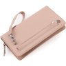 Жіночий шкіряний гаманець-клатч пудрового кольору з кистьовим ремінцем Karya 67502 - 4