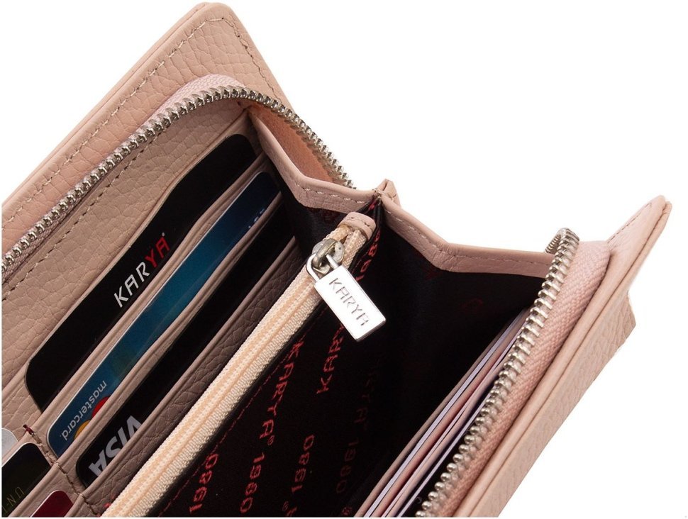 Жіночий шкіряний гаманець-клатч пудрового кольору з кистьовим ремінцем Karya 67502