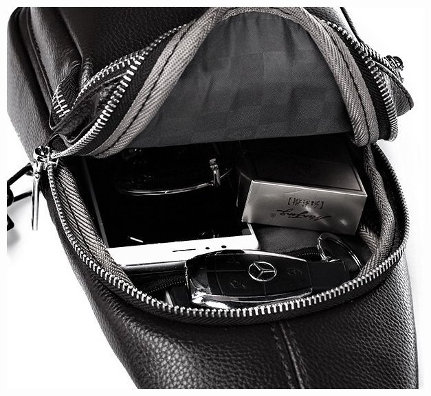 Чоловіча сумка-слінг через плече із фактурної шкіри в класичному чорному кольорі Tiding Bag 77502