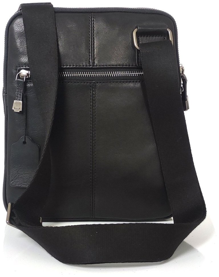 Небольшая мужская сумка через плечо из качественной натуральной кожи черного цвета Tavinchi 77602