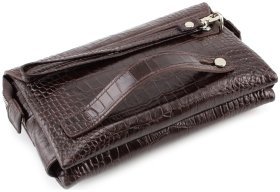 Коричневый кожаный клатч с тиснением под крокодила KARYA (0791-57)