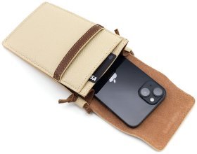 Женская кожаная мини сумочка для телефона Grande Pelle 102303 (Итальянская кожа)