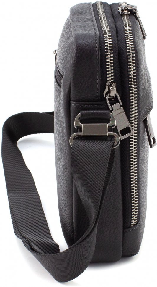 Невелика чоловіча шкіряна сумка-планшет через плече у чорному кольорі HT Leather (19956)