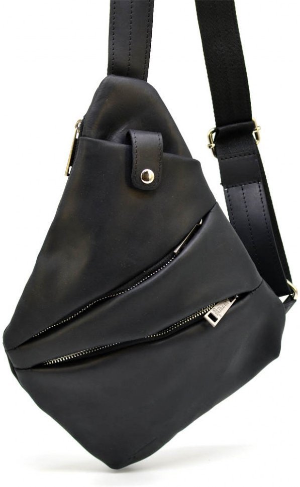 Мужской рюкзак-слинг на одно плечо из гладкой кожи черного цвета TARWA (19769)