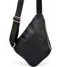 Мужской рюкзак-слинг на одно плечо из гладкой кожи черного цвета TARWA (19769) - 2