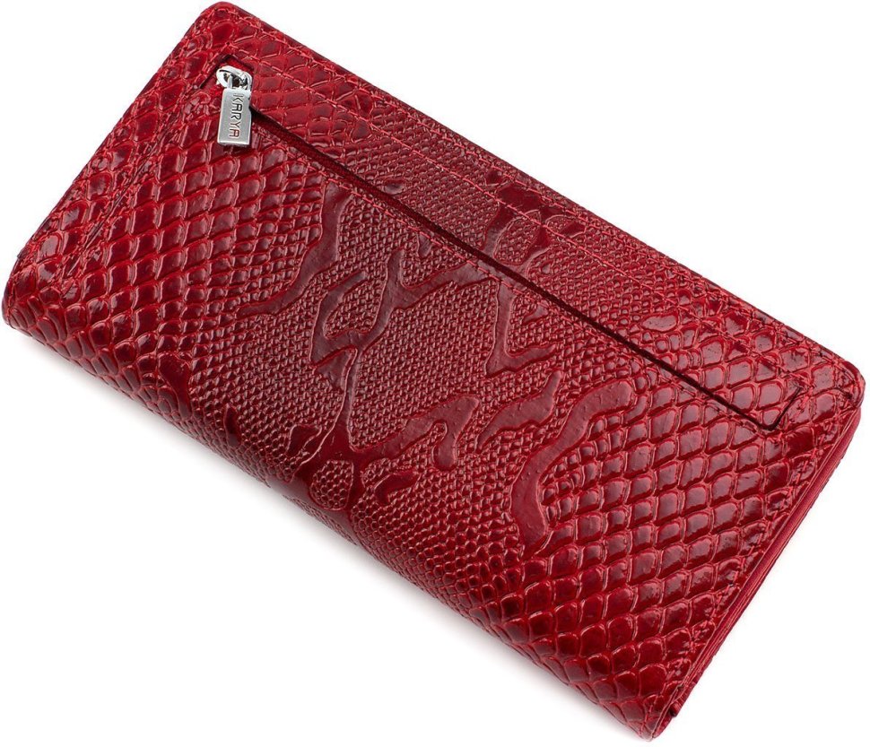 Вместительный кошелек из лаковой кожи красного цвета KARYA (1156-019)