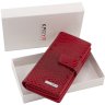 Вместительный кошелек из лаковой кожи красного цвета KARYA (1156-019) - 7
