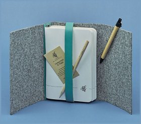 Фетровый женский блокнот (Софт-бук) с кожаными бирюзовыми вставками BlankNote (13703)