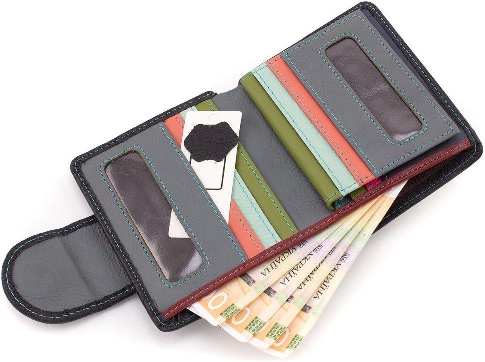 Чорний шкіряний гаманець з хлястиком на магніті ST Leather 1767303