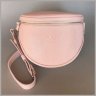 Кожаная женская сумка-бананка среднего размера в розовом цвете BlankNote Vacation 79103 - 3