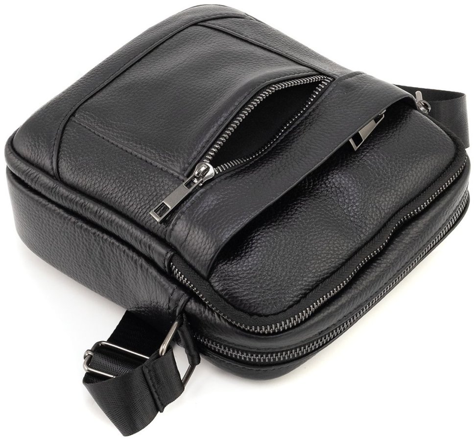 Мужская небольшая кожаная наплечная сумка черного цвета Leather Collection 90804 фото №6 Мужская небольшая кожаная наплечная сумка черного цвета Leather Collection 90804 modnotak фото №6