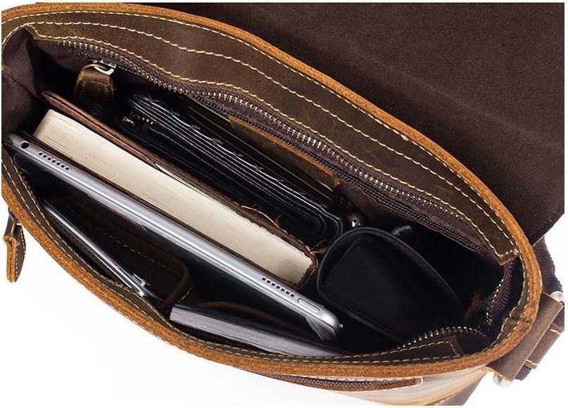 Наплечная сумка планшет из винтажной кожи Crazy Horse с клапаном VINTAGE STYLE (14675)