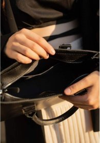 Горизонтальная женская сумка из натуральной кожи краст на плечо The Wings (42604)