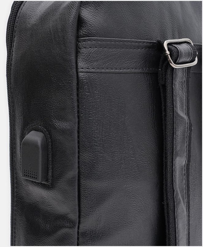 Вместительный городской мужской рюкзак из кожзама в черном цвете Monsen 64904