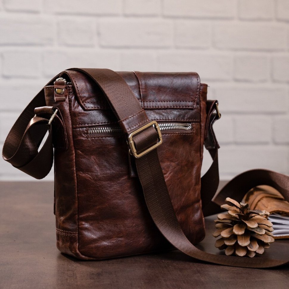 Класична чоловіча сумка планшет із натуральної шкіри коричневого кольору SHVIGEL 95004 фото №8 Класична чоловіча сумка планшет із натуральної шкіри коричневого кольору SHVIGEL 95004 modnotak фото №8