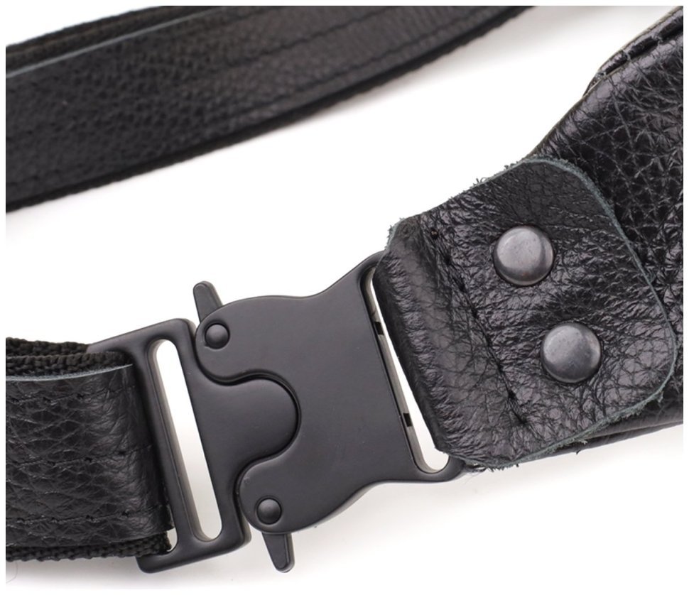 Классическая мужская сумка через плечо из натуральной кожи флотар черного цвета Shvigel 95104 modnotak фото №6