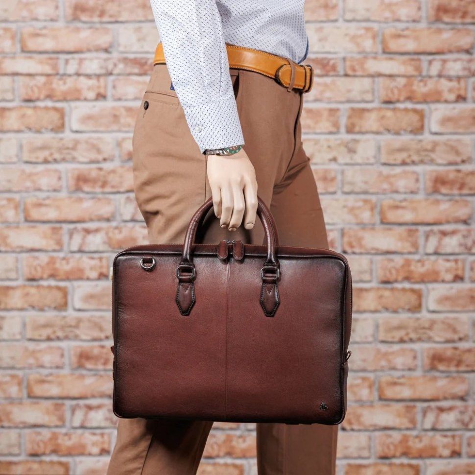 Деловая кожаная мужская сумка с плечевым ремнем для ноутбука до 13"  Visconti AT50 Carl коричневого цвета 108004 modnotak фото №8