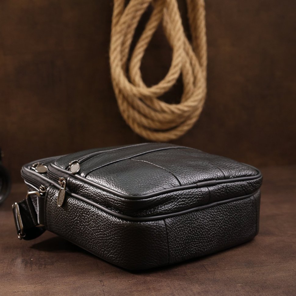 Шкіряна чоловіча сумка на одне плече в чорному кольорі Vintage (20466)