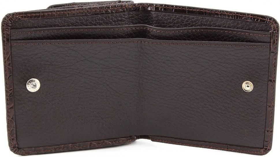 Темно-коричневий гаманець з фактурної шкіри під крокодила KARYA (1106-57)