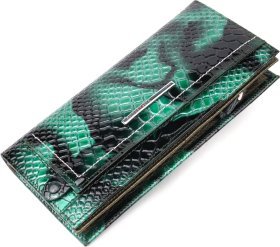 Лаковий жіночий горизонтальний гаманець зеленого кольору з натуральної шкіри під змію KARYA (2421091)