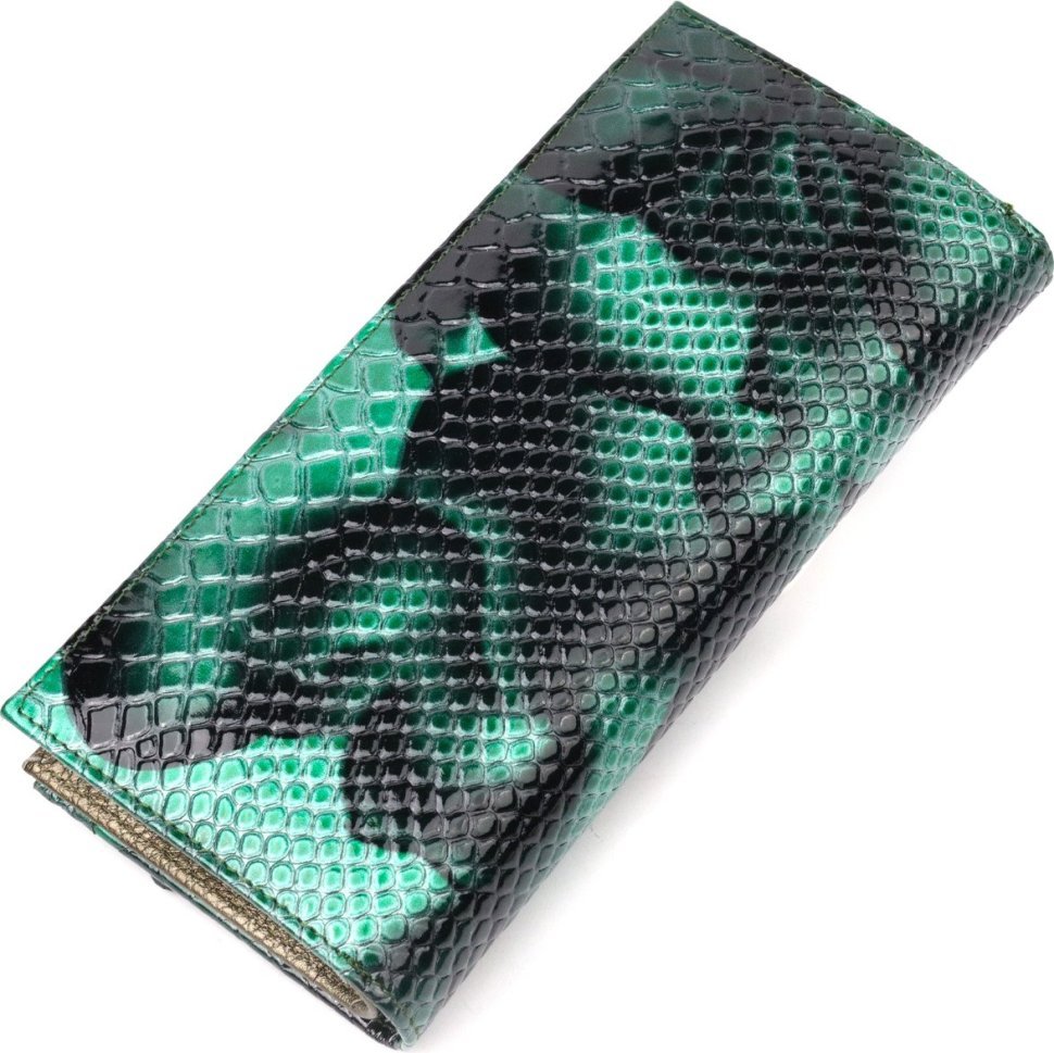 Лаковый женский горизонтальный кошелек зеленого цвета из натуральной кожи под змею KARYA (2421091) 