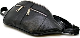 Кожаная сумка на пояс классического дизайна в черном цвете TARWA (21643)