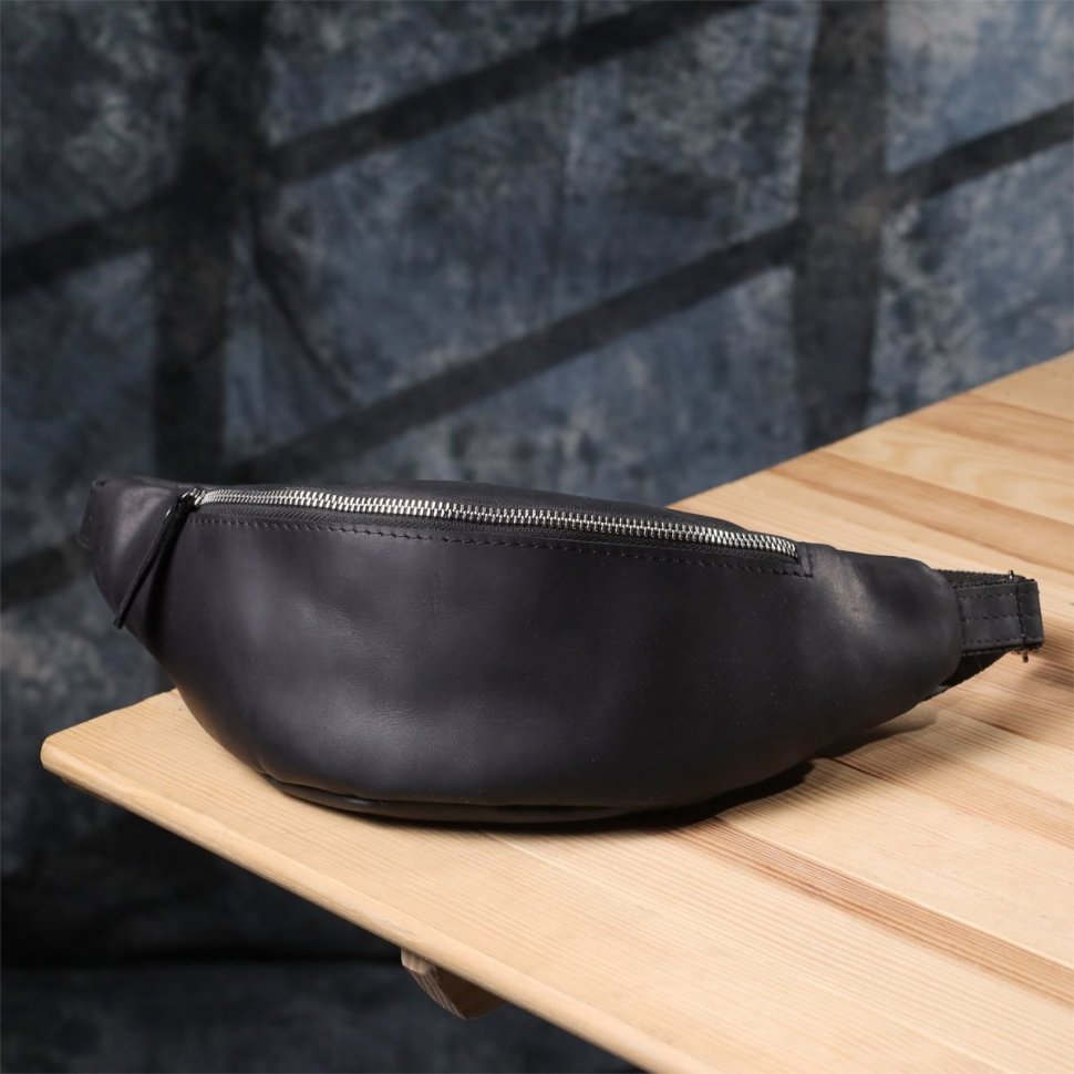 Классическая мужская сумка бананка из винтажной кожи черного цвета Shvigel 95106 фото №9 Классическая мужская сумка бананка из винтажной кожи черного цвета Shvigel 95106 modnotak фото №9