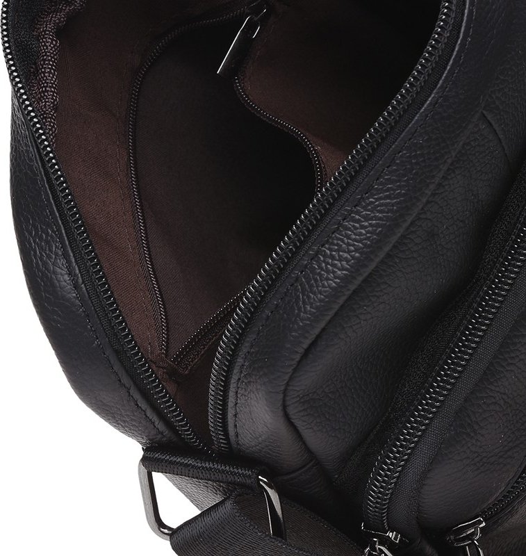 Мужская кожаная компактная сумка в черном цвете на две змейки Keizer (21344)