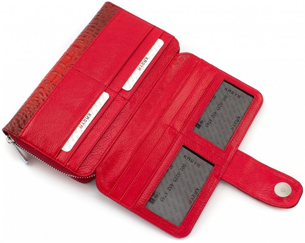 Жіночий шкіряний гаманець-клатч червоного кольору з фактурою під рептилію KARYA (19967)