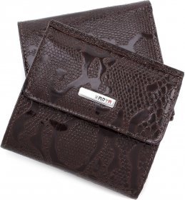 Компактний гаманець коричневого кольору з натуральної шкіри під змію KARYA (1066-015)