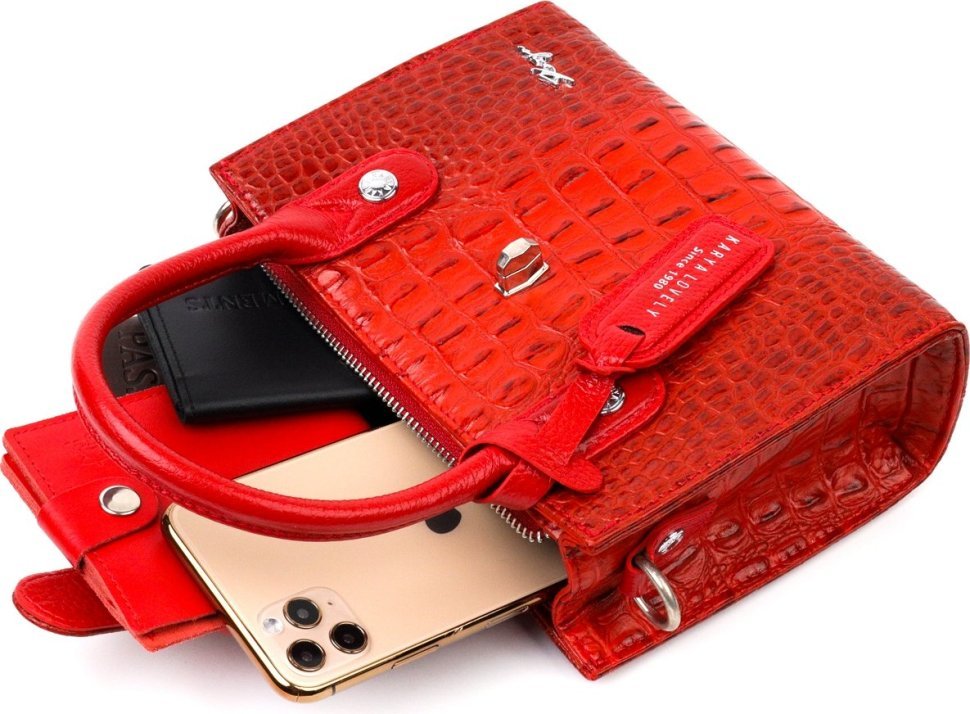 Компактна червона сумка жіноча з натуральної шкіри під крокодила KARYA (2420893)