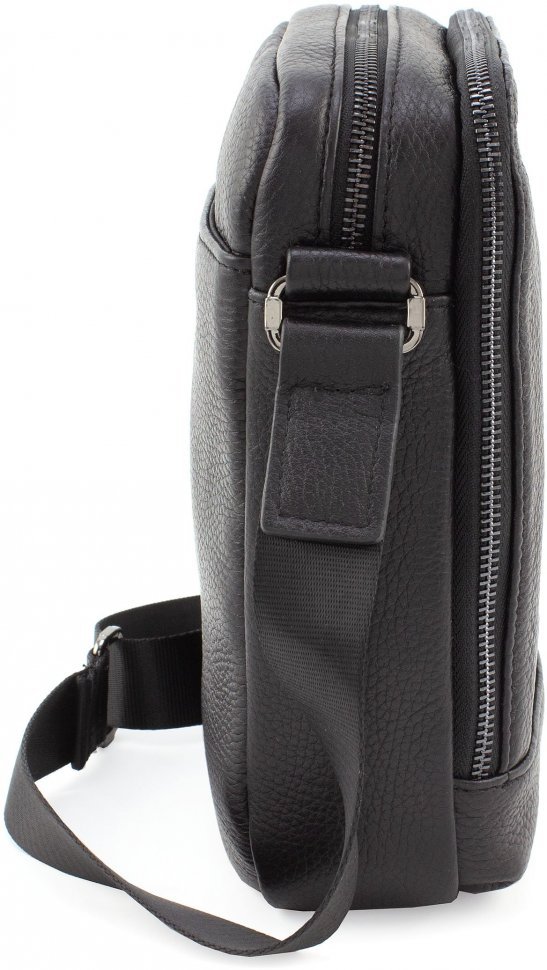 Кожаная наплечная сумка черного цвета на две молнии Leather Collection (11121)