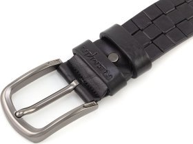 Універсальний чоловічий ремінь чорного кольору з ефектом під плетінку REMAR (40527)