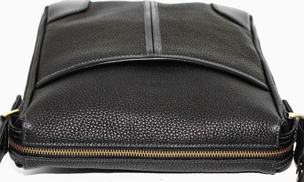 Чорна шкіряна чоловіча сумка Флотар середнього розміру VATTO (11649)