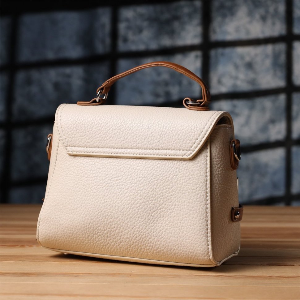 Городская женская сумка на каждый день из качественного кожзама Vintage бежевого цвета 97607 modnotak фото №9