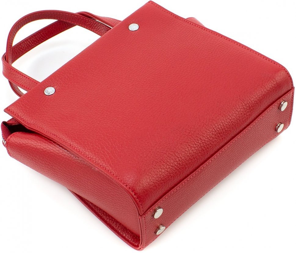 Червона шкіряна жіноча сумка компактного розміру з двома ручками KARYA (15595)