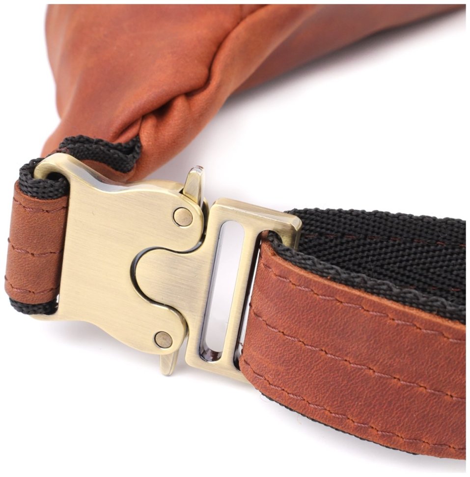 Качественная мужская сумка-бананка из винтажной натуральной кожи Shvigel 95108 рыжего цвета modnotak фото №6