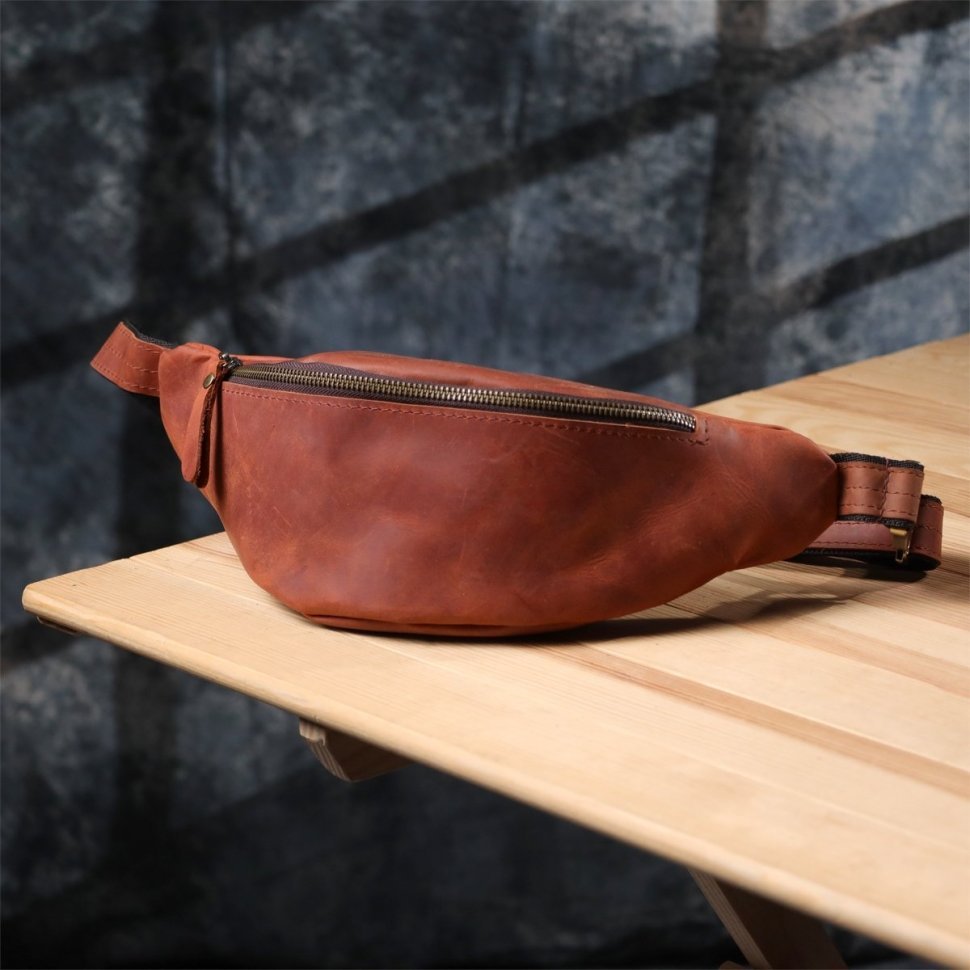 Качественная мужская сумка-бананка из винтажной натуральной кожи Shvigel 95108 рыжего цвета modnotak фото №9