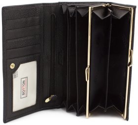 Жіночий гаманець чорного кольору на кнопці BOSTON (16241)