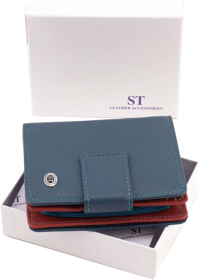 Женский кожаный кошелек синего цвета с разворотом под документы ST Leather 1767308