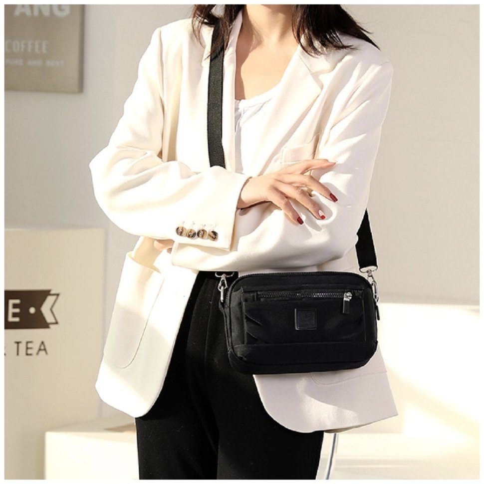Жіноча текстильна сумка-кроссбоді чорного кольору через плече Confident 77608