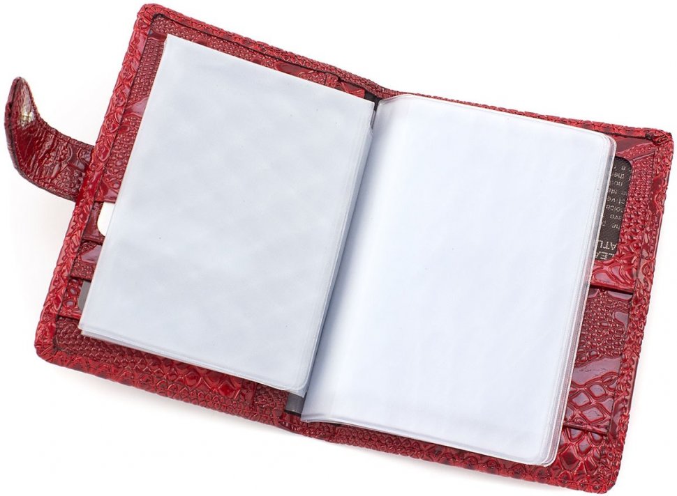 Кожаная женская обложка для документов красного цвета KARYA (438-019)