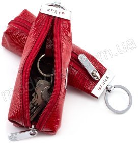 Фирменная кожаная ключница ярко красного цвета под рептилию KARYA (40006)