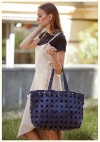 Горизонтальная сумка темно-синего цвета из натуральной кожи BlankNote Пазл Xl (12781)