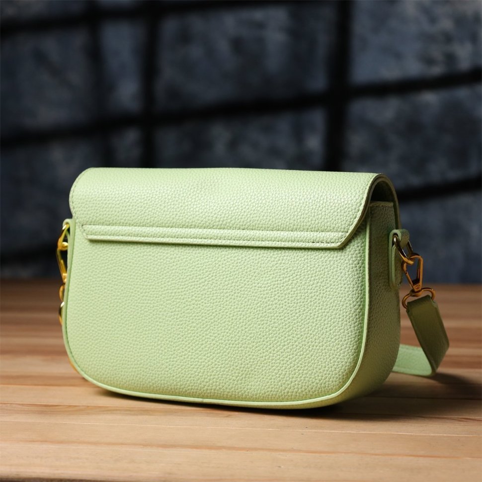 Небольшая женская сумка из качественного кожзама через плечо Vintage салатового цвета 97609 modnotak фото №7