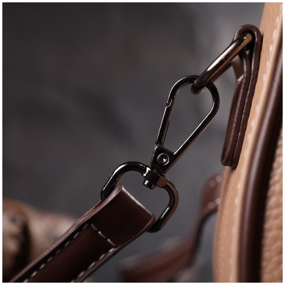 Бежевая женская сумка-кроссбоди из натуральной кожи с клапаном на магнитах Vintage 2422373