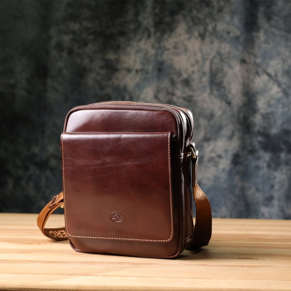 Наплечная мужская кожаная сумка коричневого цвета Tony Perotti Италия 103310 фото №10 Наплечная мужская кожаная сумка коричневого цвета Tony Perotti Италия 103310 modnotak фото №10