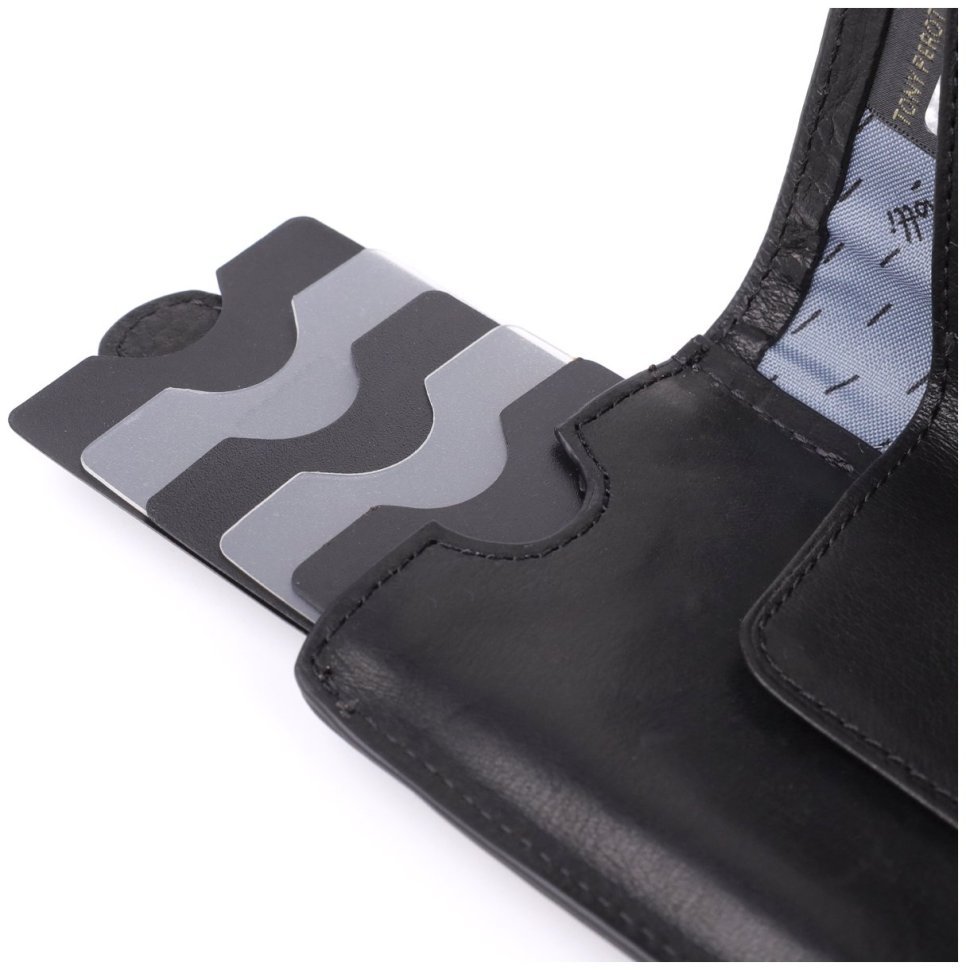 Вместительный кожаный картхолдер со скрытым отделением для карт с RFID-защитой Tony Perotti черного цвета 108110 modnotak фото №6