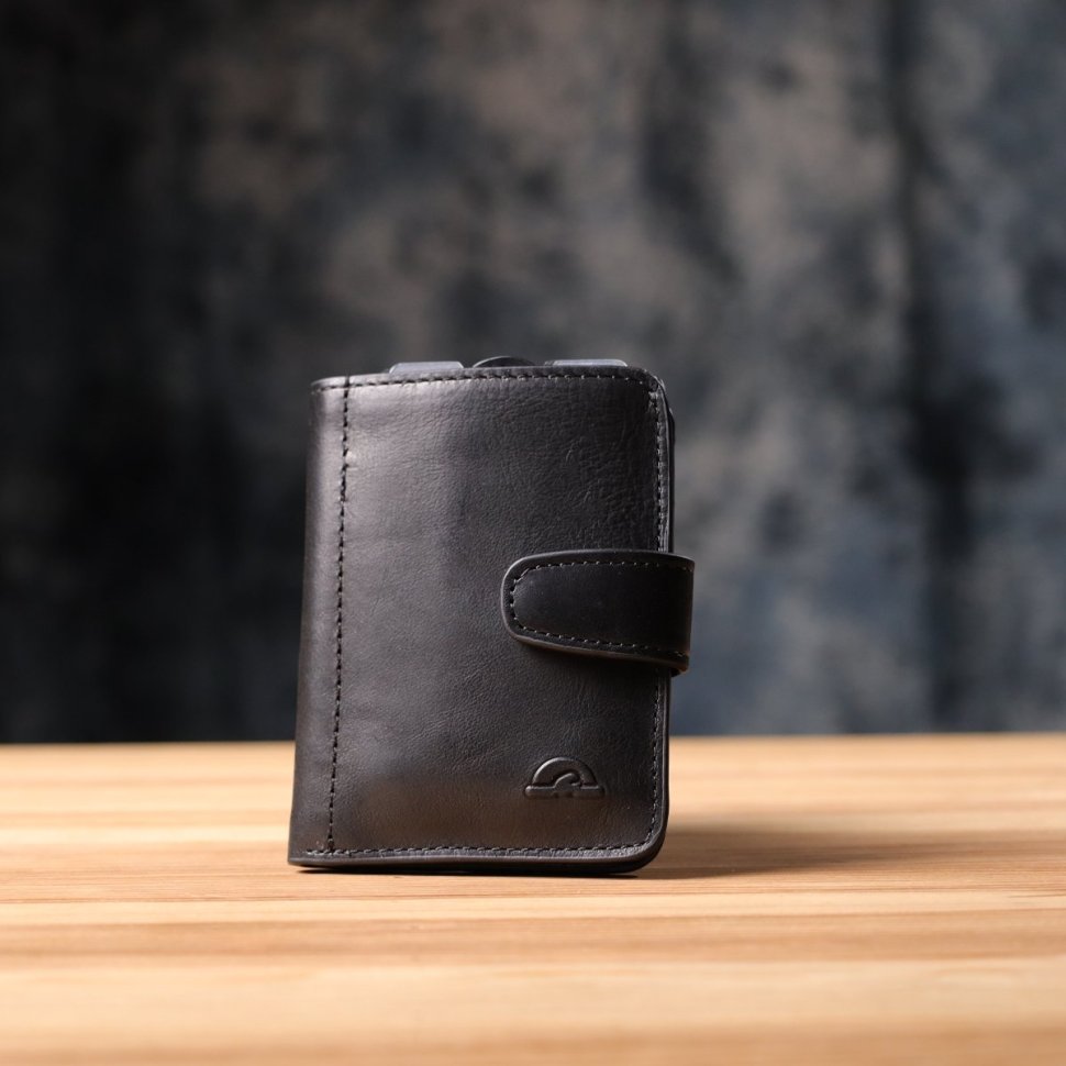 Вместительный кожаный картхолдер со скрытым отделением для карт с RFID-защитой Tony Perotti черного цвета 108110 modnotak фото №9